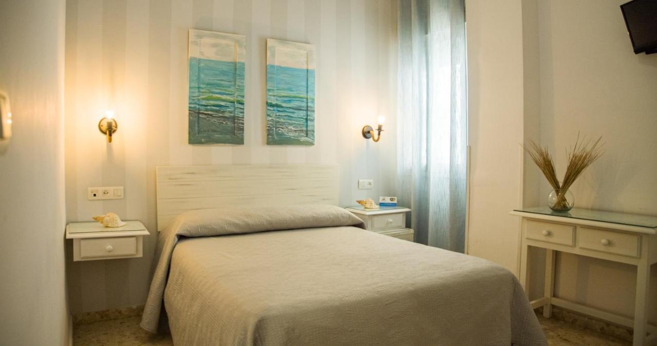 Punta Umbría Hostal Patio Andaluz מראה חיצוני תמונה