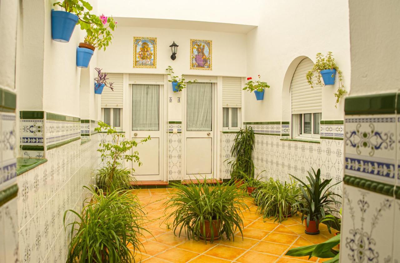 Punta Umbría Hostal Patio Andaluz מראה חיצוני תמונה