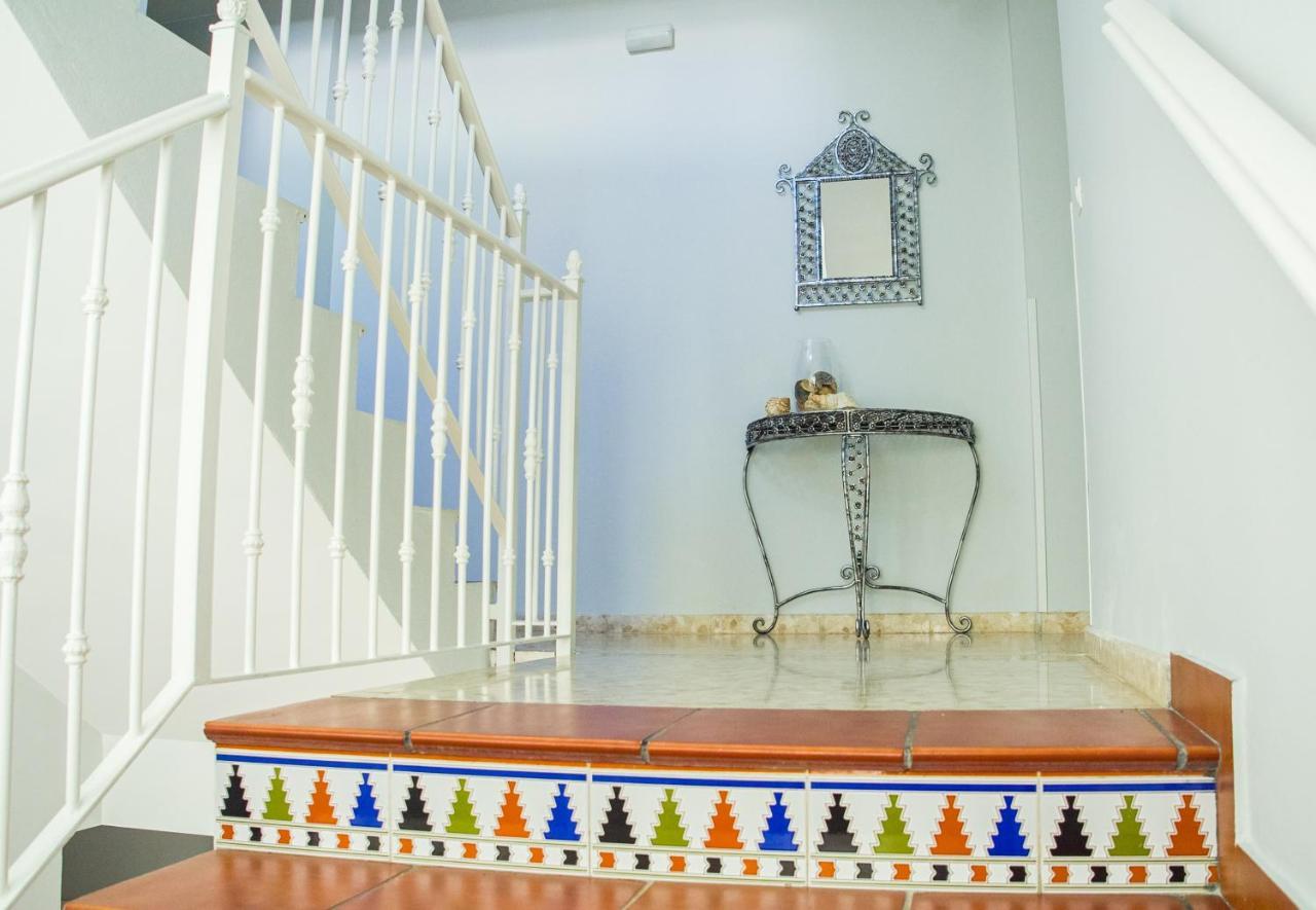 Punta Umbría Hostal Patio Andaluz מראה חיצוני תמונה