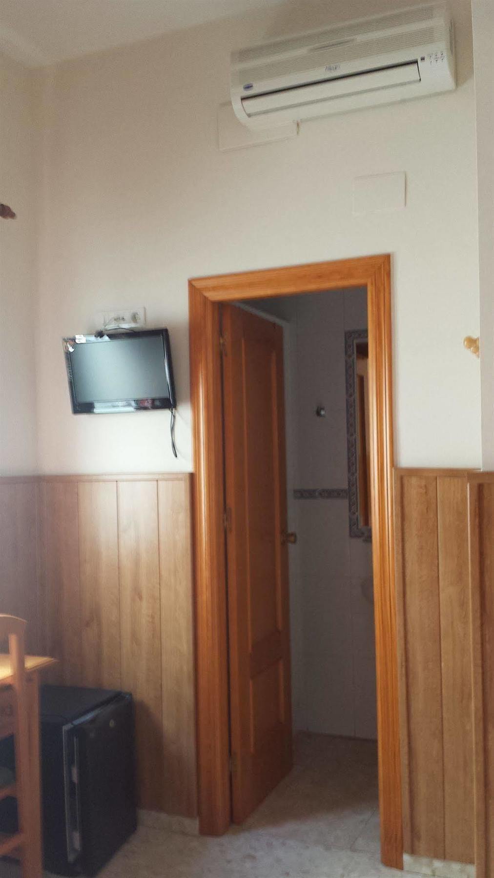 Punta Umbría Hostal Patio Andaluz מראה חיצוני תמונה